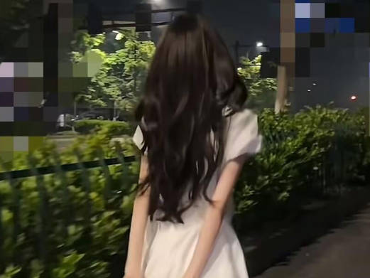 颠勺大长腿表妹潮喷弄坏我的手机