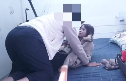 jklove 长发美乳纹身嫩妹